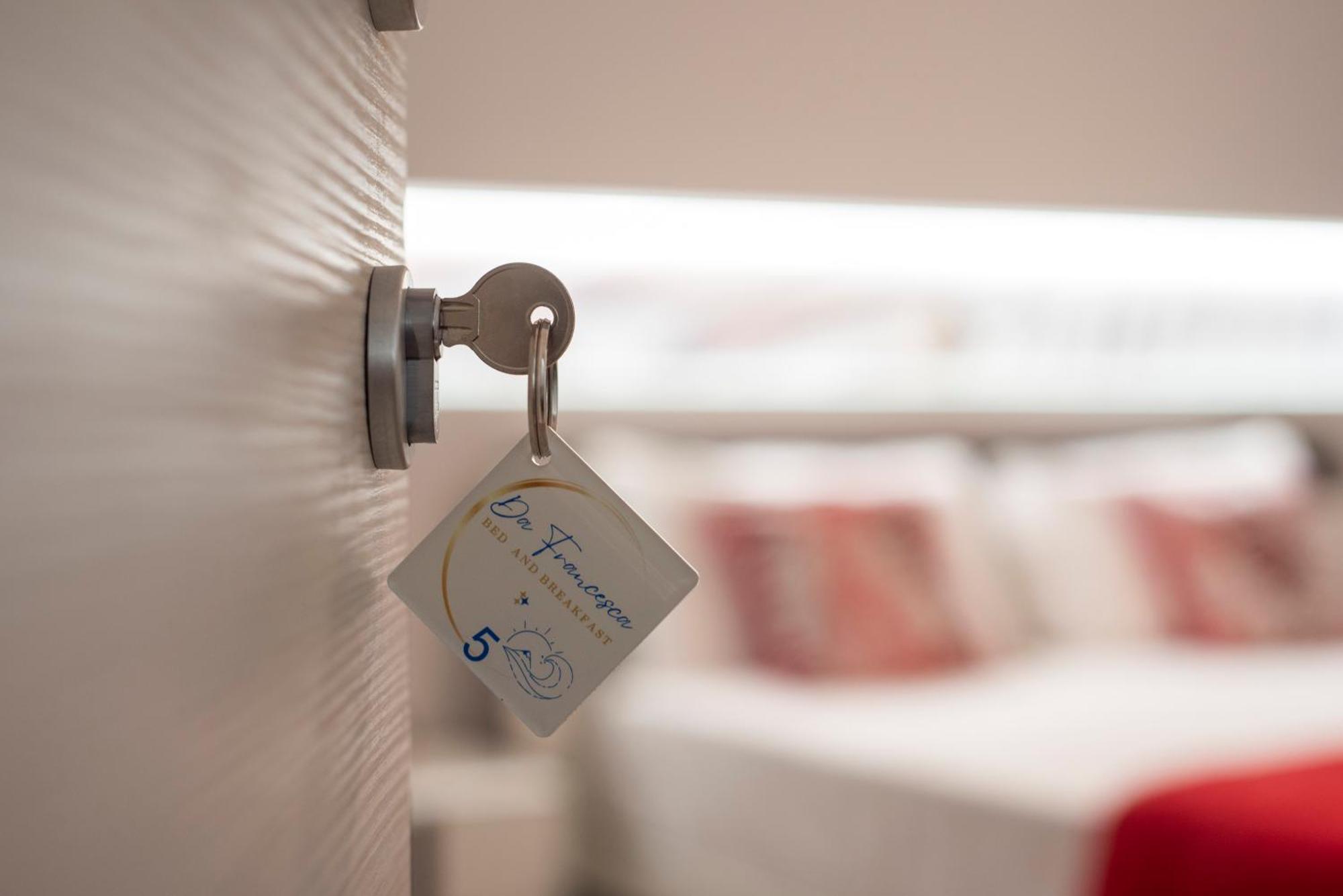 Bed And Breakfast Da Francesca Castelluzzo Exterior foto